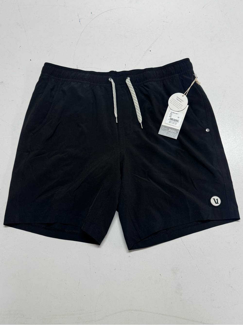 Vuori Kore 7” Black Lined Shorts V302 Men’s Size Large